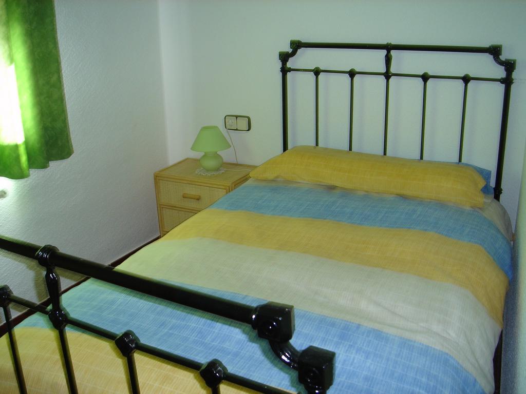 Apartamentos Serrano Ribatajada Exterior foto