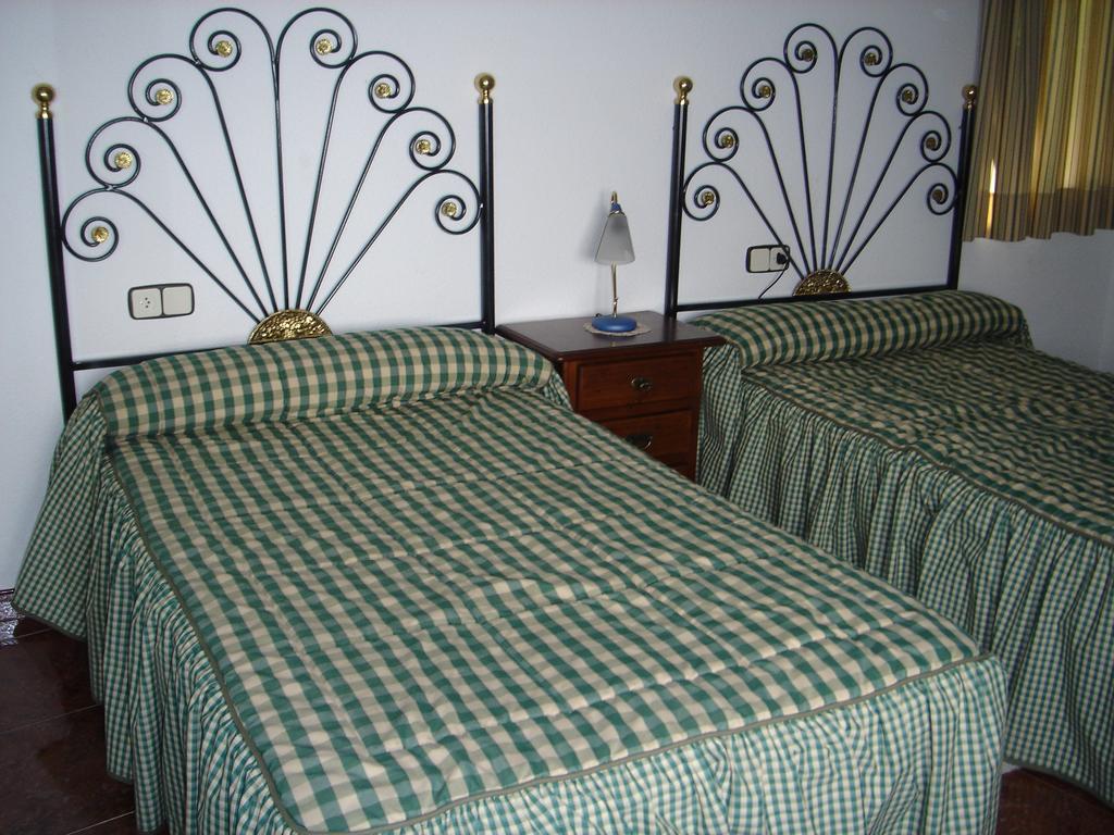 Apartamentos Serrano Ribatajada Exterior foto