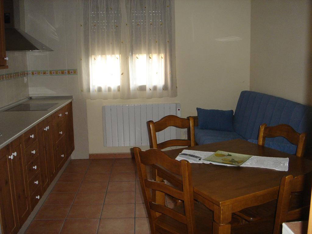 Apartamentos Serrano Ribatajada Exterior foto